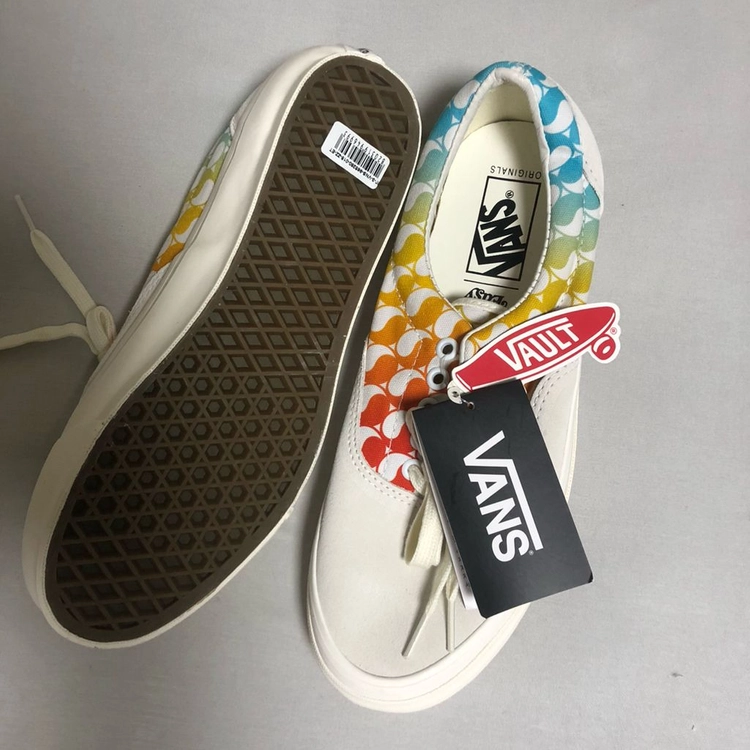 VANS 반스 스니커즈 이미지