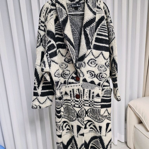 기하학적무늬롱가디건