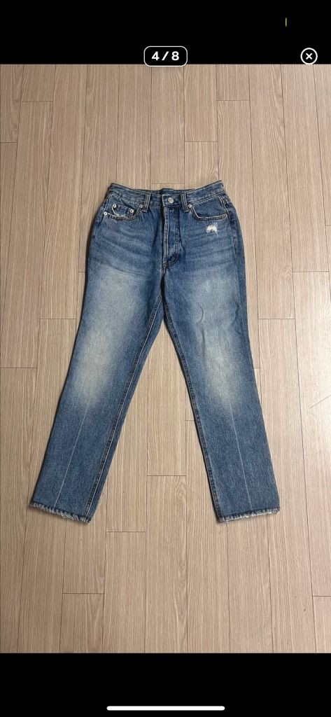 SIX AND A HALF 식스앤어하프 클래식 스트레이트 데님 중청바지 이미지