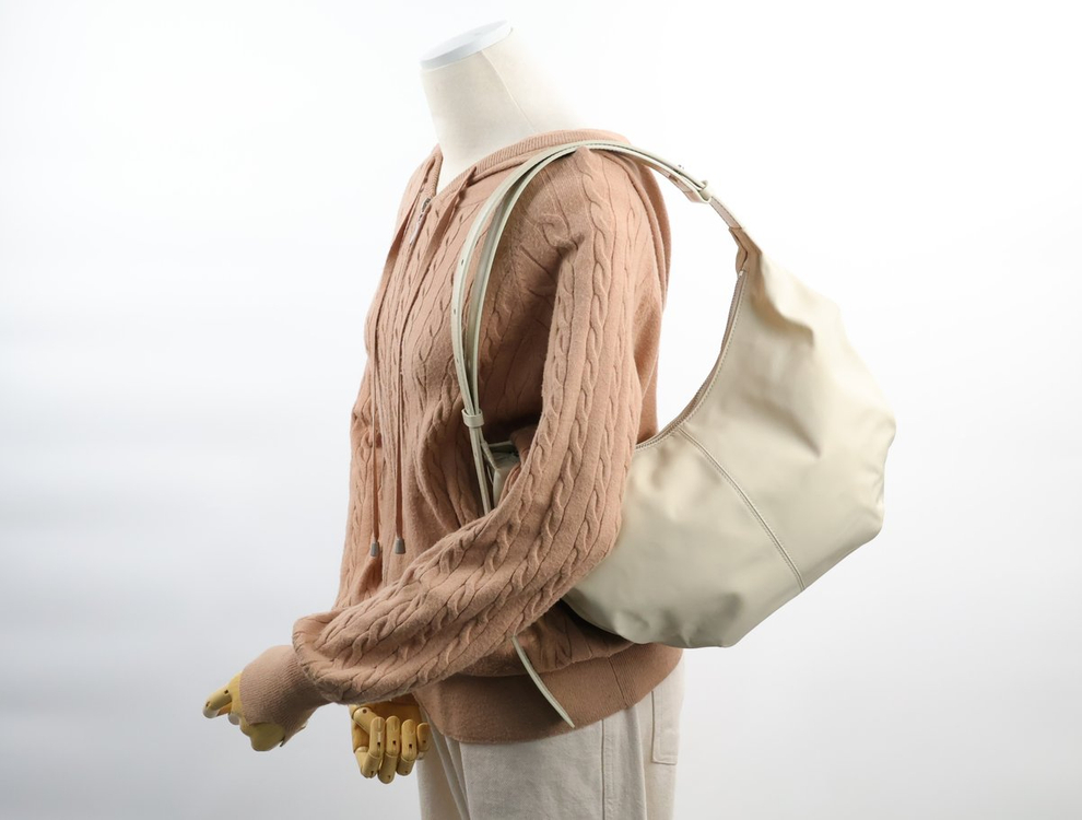 낫띵리튼 호보백 HT 나일론 숄더백 솔트 크림 이미지