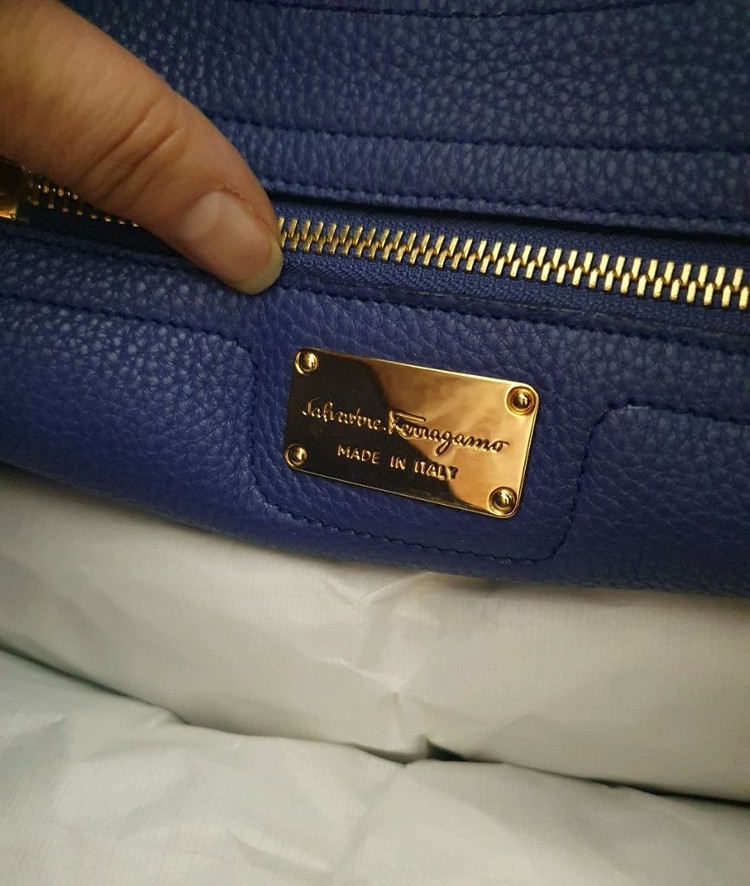 (정품)페라가모 간치니 에이미 숄더백--6