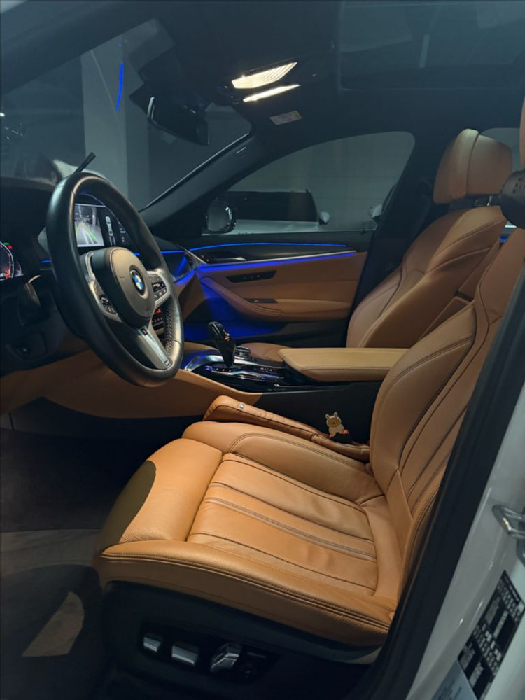 22년식 bmw 5시리즈 520i M스포츠팩--4