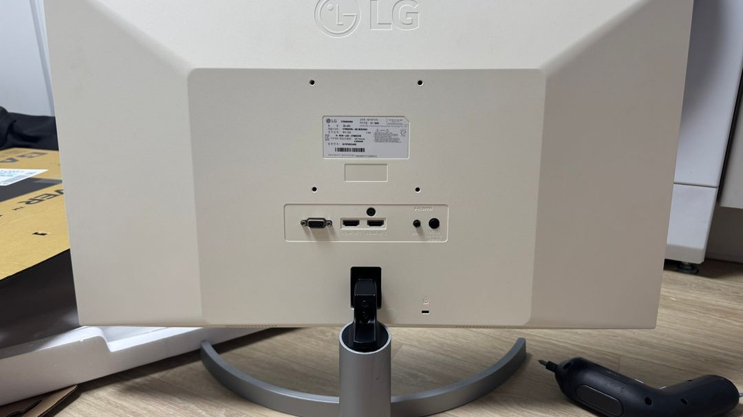 LG FHD 27인치 27MK600M 모니터--2