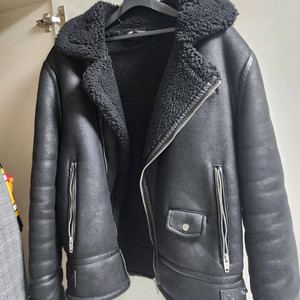 자라 블랙 무스탕 자켓