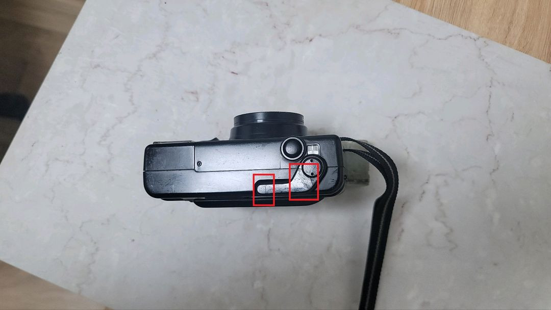 코니카 EFJ 팝(POP) 블랙 오토 데이트 필름카메라 헥사논 Konica auto Hexanon--4