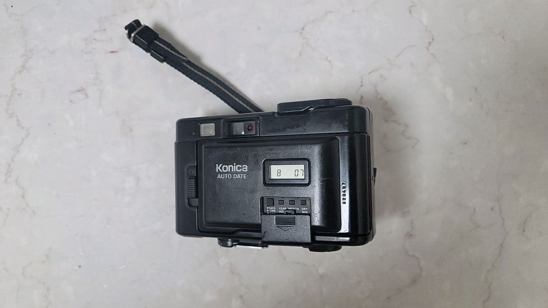 코니카 EFJ 팝(POP) 블랙 오토 데이트 필름카메라 헥사논 Konica auto Hexanon--9