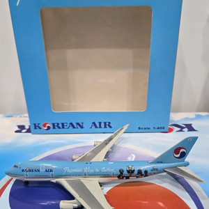 1:400 JC WINGS 대한항공 B747-400 HL7488 대영박물관 특도 비행기모형 팝니다. 이미지