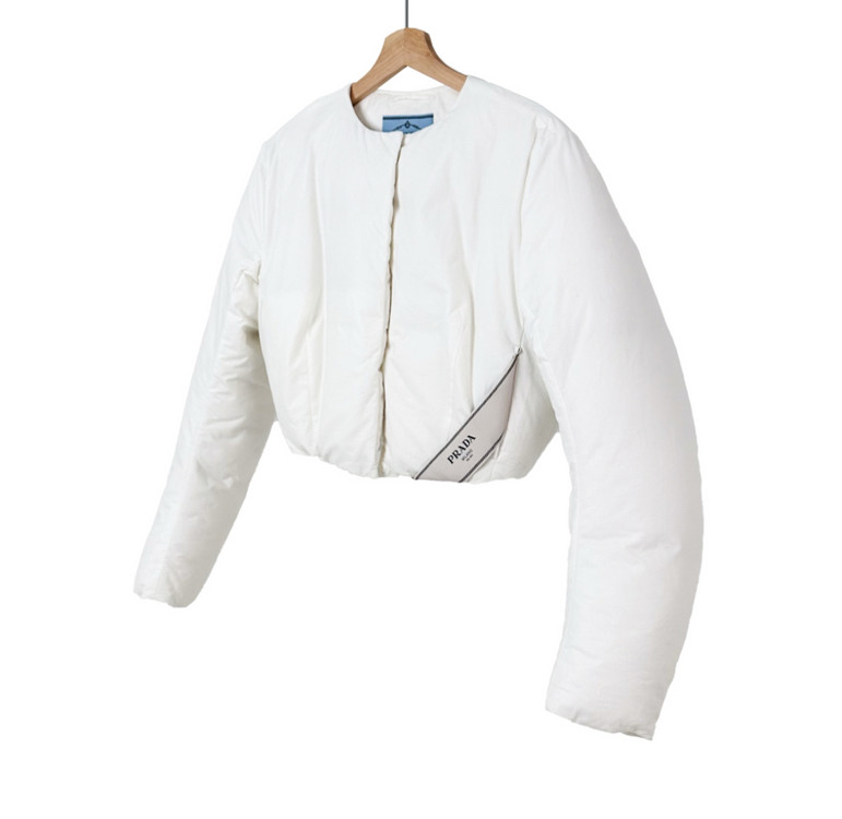 38 프라다 여성 삼각로고 크롭 다운 패딩 자켓 화이트--1