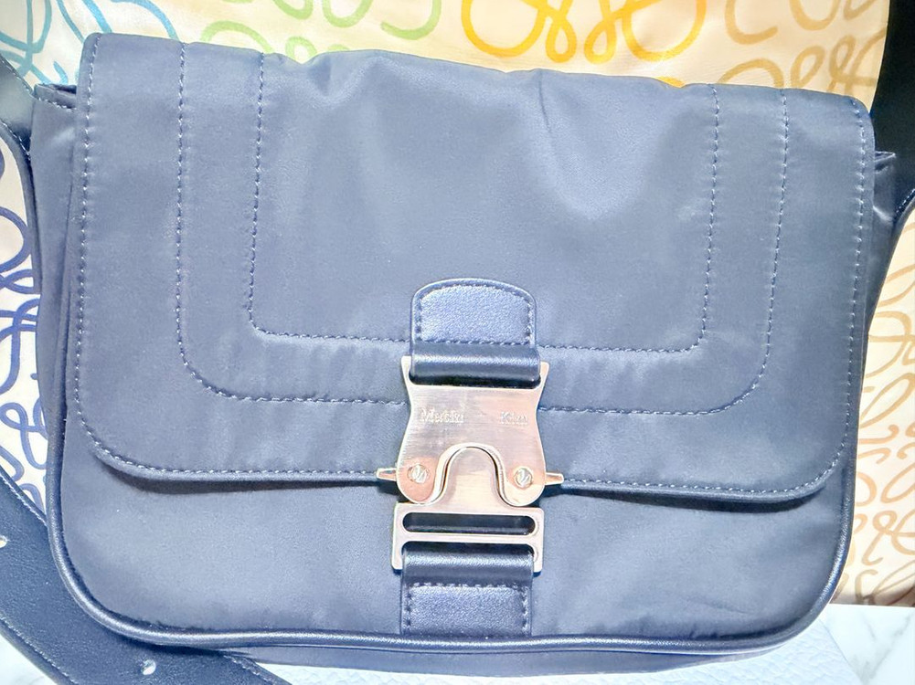 마뗑킴 미니 버클 가방 블랙(실착1회)--1