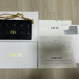 디올 카로 체인 파우치 Dior Caro woc 체인백 팝니다.
