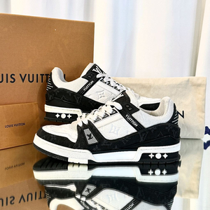 [세탁완료/상태좋음] 루이비통 LV 트레이너 스니커즈 모노그램 데님 범고래 7.5 이미지