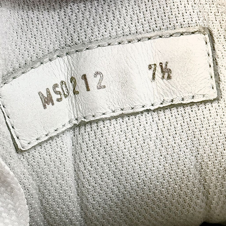 [세탁완료/상태좋음] 루이비통 LV 트레이너 스니커즈 모노그램 데님 범고래 7.5 이미지