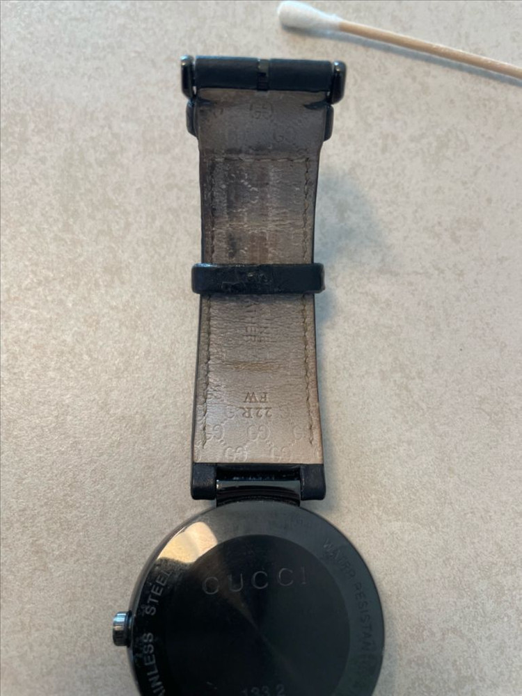 구찌 133.2 삼선 스트랩 넘녀공용시계--2