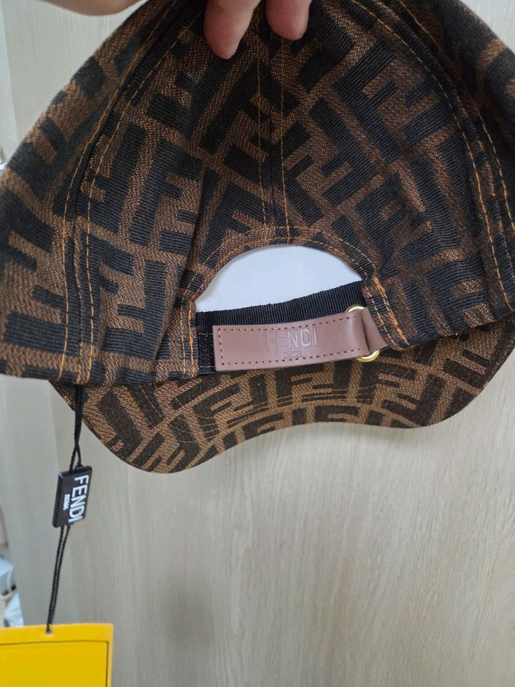 펜디 FF 로고 캡 모자--1