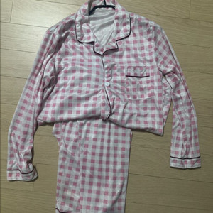 핑크잠옷 체크무늬