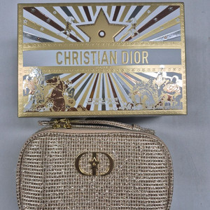 디올 파우치 금장