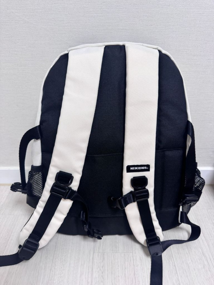 네이키드니스 앱솔루트 백팩(아이보리)--1