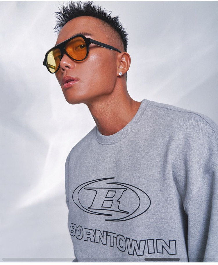 본투윈 맨투맨 공홈 품절 미개봉새상품 원가이하 압도프리덤올라잇hdex--1