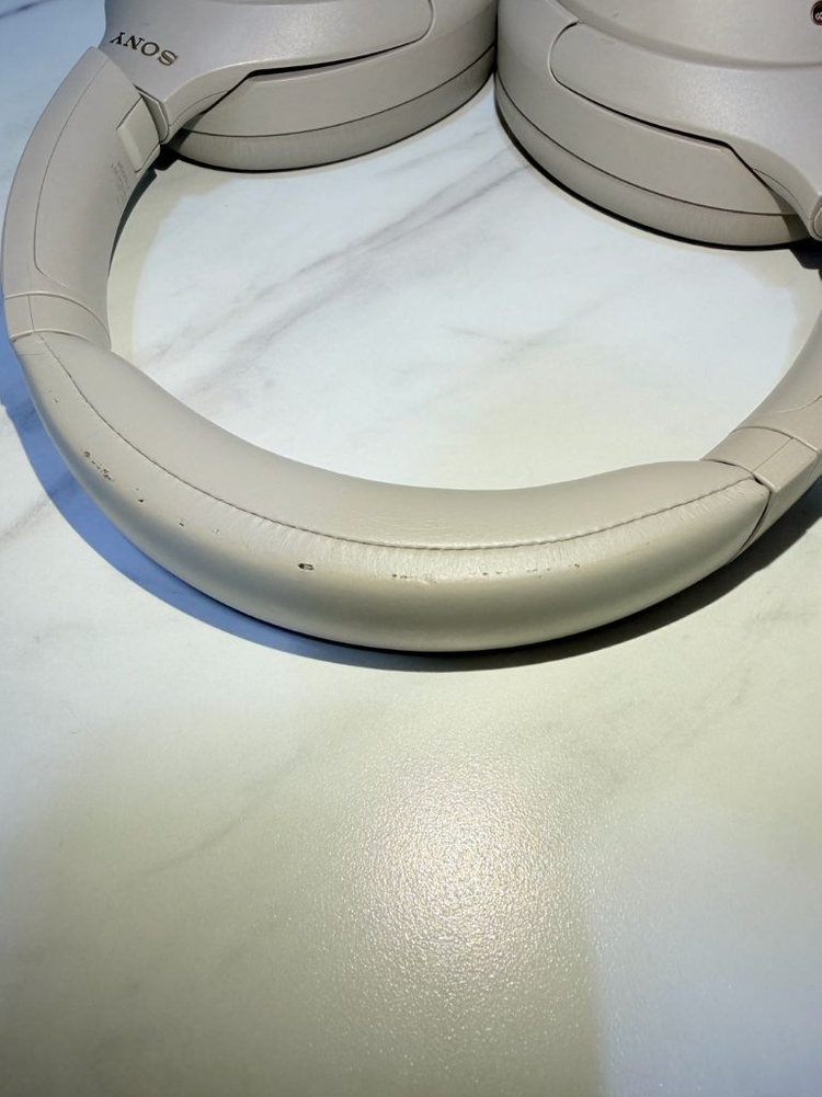 소니 WH-1000XM4 베이지 헤드폰--3