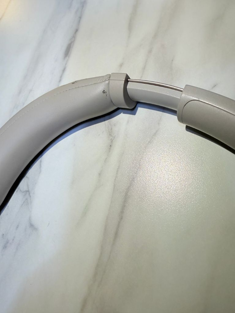 소니 WH-1000XM4 베이지 헤드폰--5