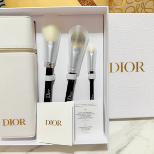 디올 백스테이지 브러쉬 세트 풀박 (새제품)하자 급처