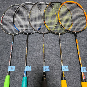 D 선수용 경기용 최고급 배드민턴 라켓 저렴히 판매합니다