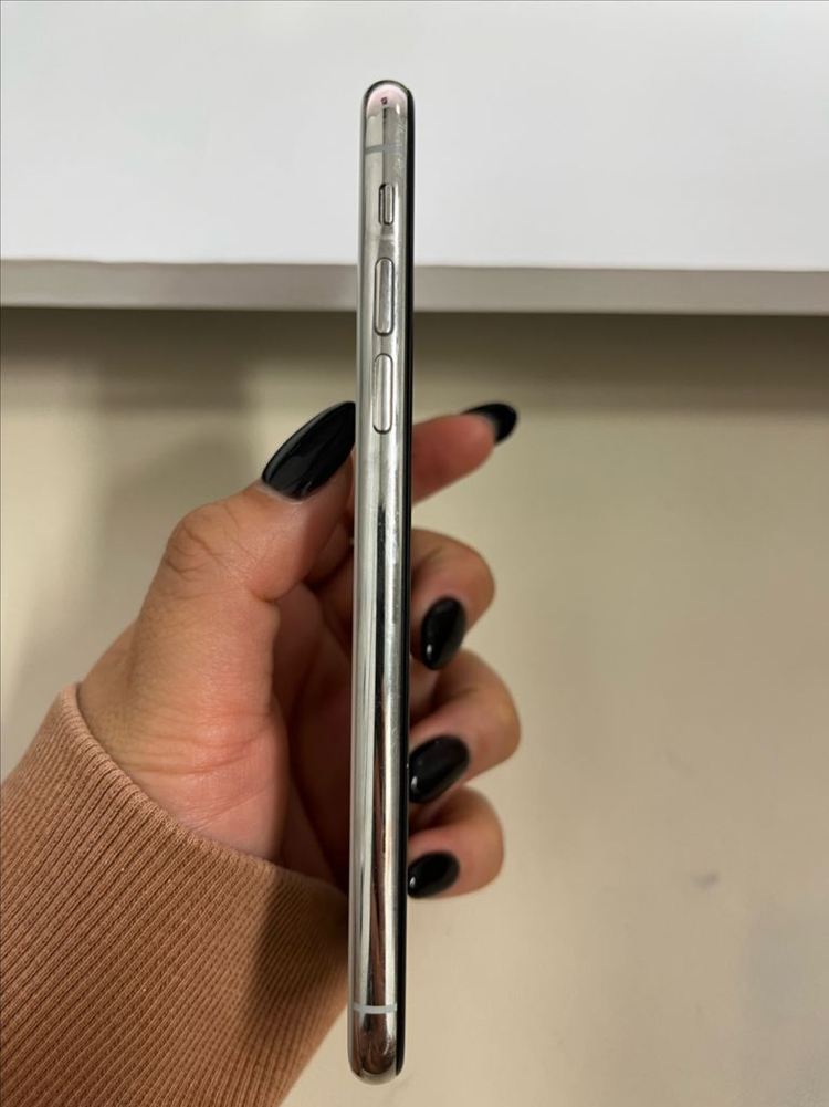 아이폰Xs 256G 실버 S급!--4