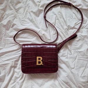 정품) 고급스러운 발렌시아가 B 크로스백 이미지