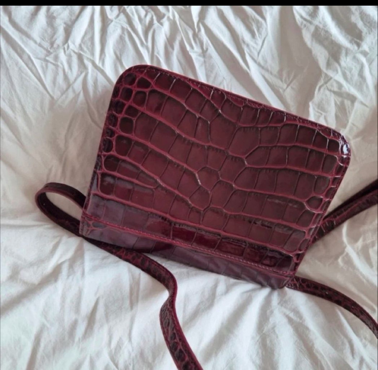 정품) 고급스러운 발렌시아가 B 크로스백 이미지