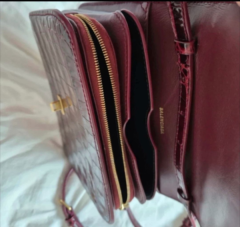 정품) 고급스러운 발렌시아가 B 크로스백 이미지