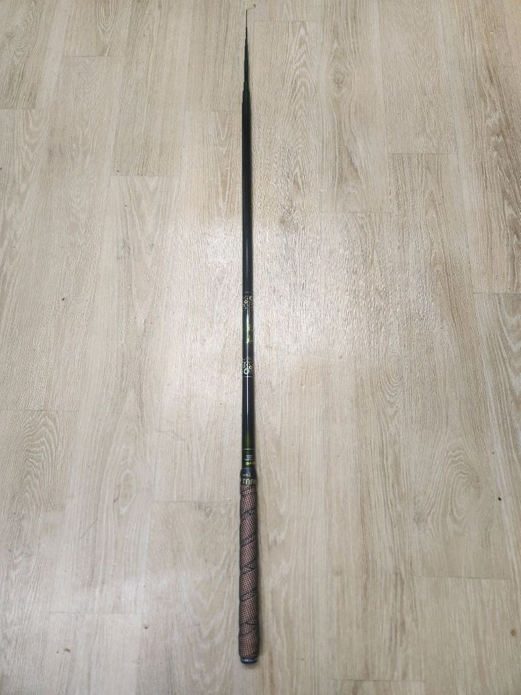 낚시대장비.은성다이아플렉스조선30.일본다이아청명MX25. DIF프로페셜널동춘32.필피싱받침대2개.뜰채3단.살림망대--4