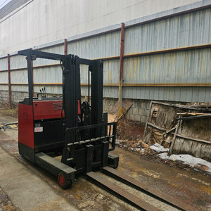 도요타2.5톤 입식 전동지게차