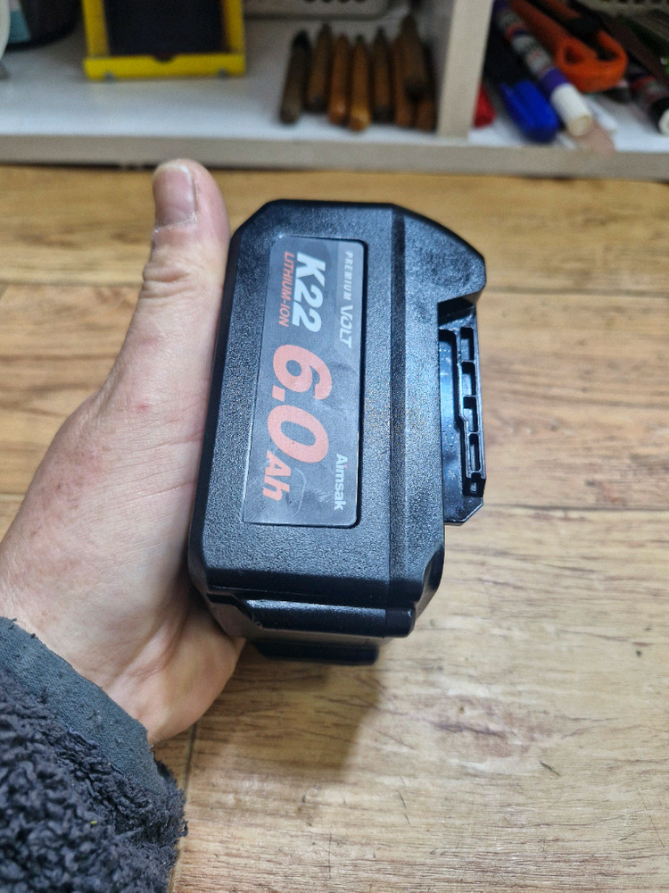 Aimsax 아임삭배터리 B60L22D 22,24V 6.0AH 미사용--2