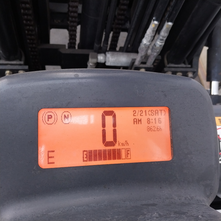 회전포크 TCM 전동지게차 2.0톤 3단4350MM 로테이팅포크장착--2