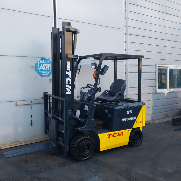 TCM 전동지게차 2.5톤 2단4000MM FB25-8 좌식지게차--1