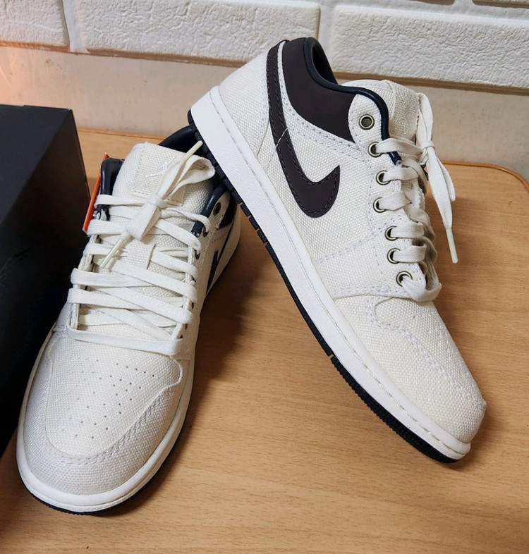 새상품) 260 나이키 에어조던1 로우--1