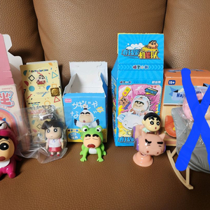 짱구 피규어 4개일괄