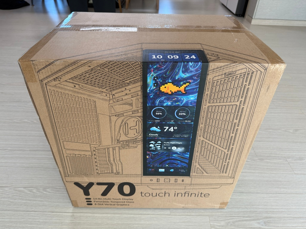 HYTE Y70 Touch Infinite 블랙 색상 판매합니다.--2