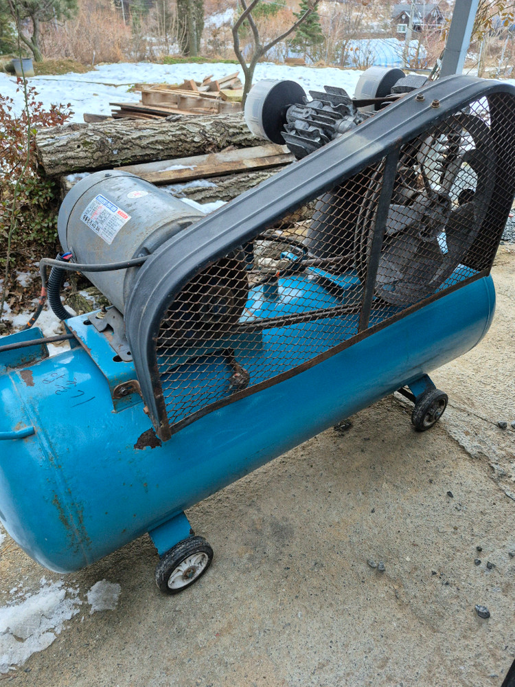 에어컴프레서 단상 탱크 180리터--3