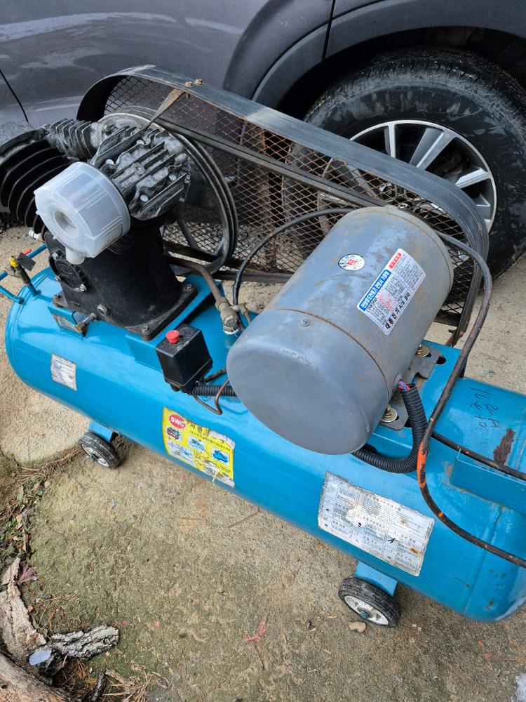 에어컴프레서 단상 탱크 180리터--4