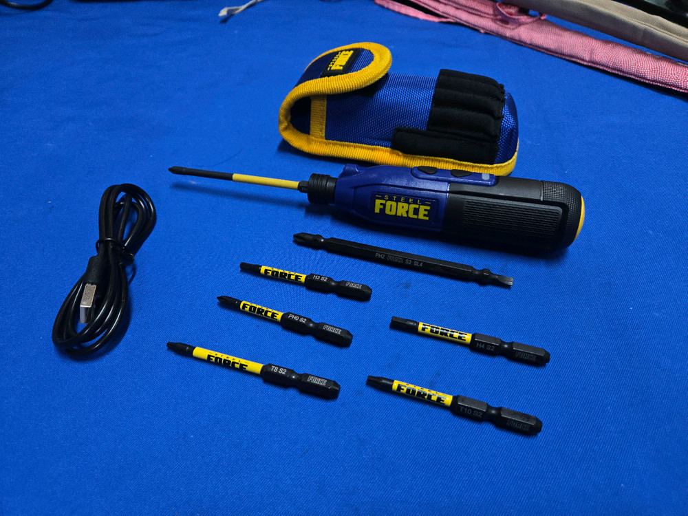 스틸포스 전동 드라이버 세트--1