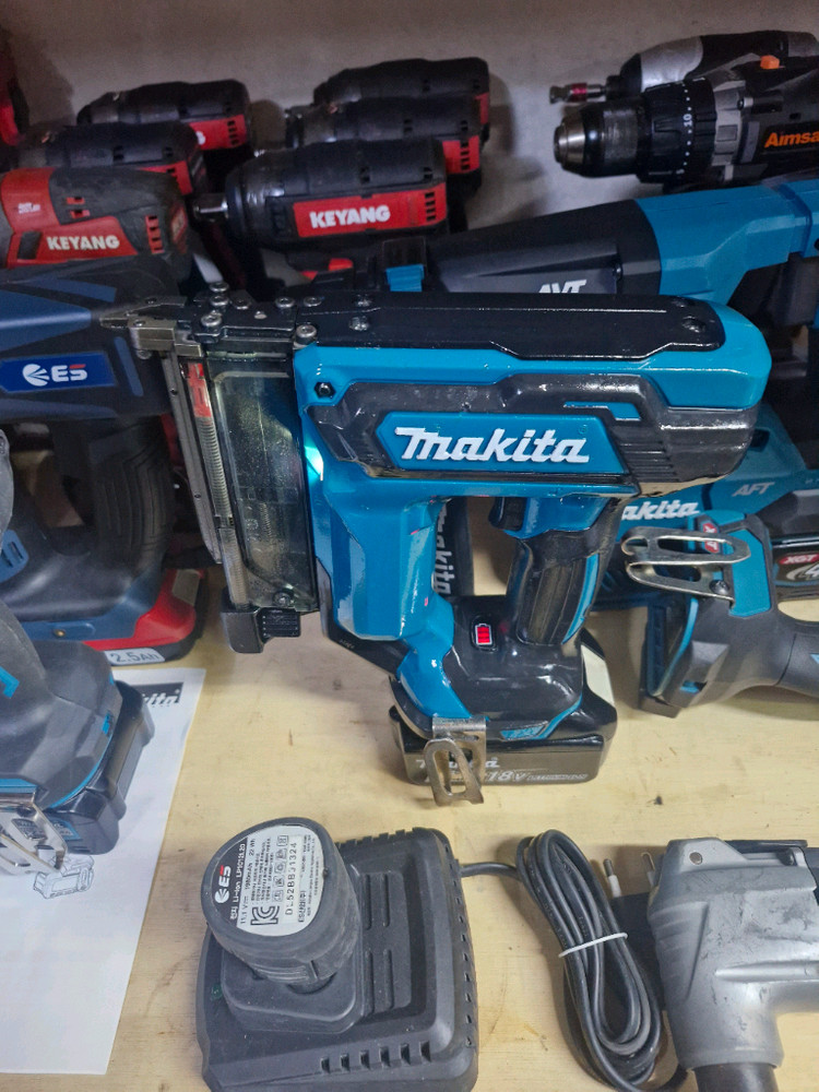 마끼다충전타카 DPT353 실타카 일자타카 S급 JAPAN--9