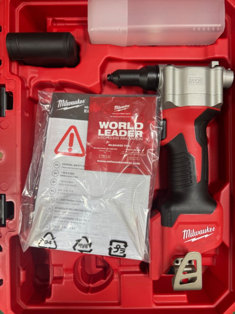 (새제품) 밀워키 12V 리벳건 팝니다--1