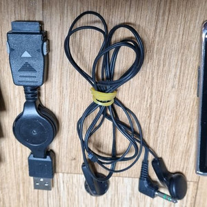 (양/입) 삼성 YEPP YP-Q2 MP3플레이어/이어폰/충전기 일괄판매