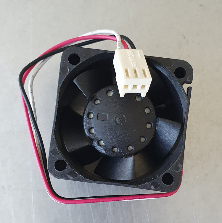 AVC DB04028B12M DC12V 0.45A FAN--1
