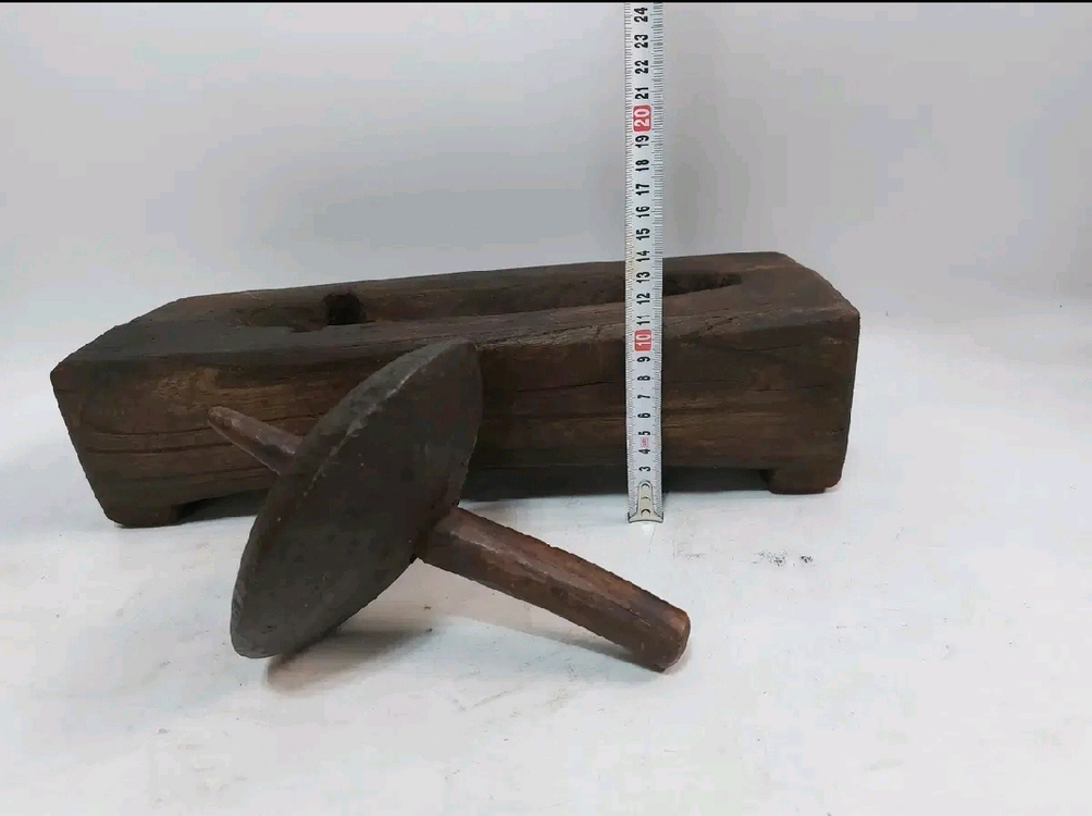 옛날 약연. 약재빻는 기구 - 골동품. 민속품. 소품용. 이미지