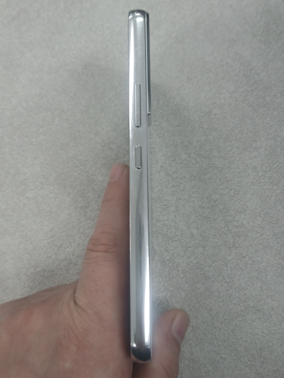 갤럭시 S22 256G 팬텀화이트 판매합니다[30만]--3