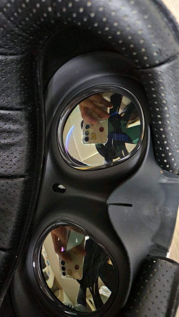 메타 퀘스트3 팝니다--3