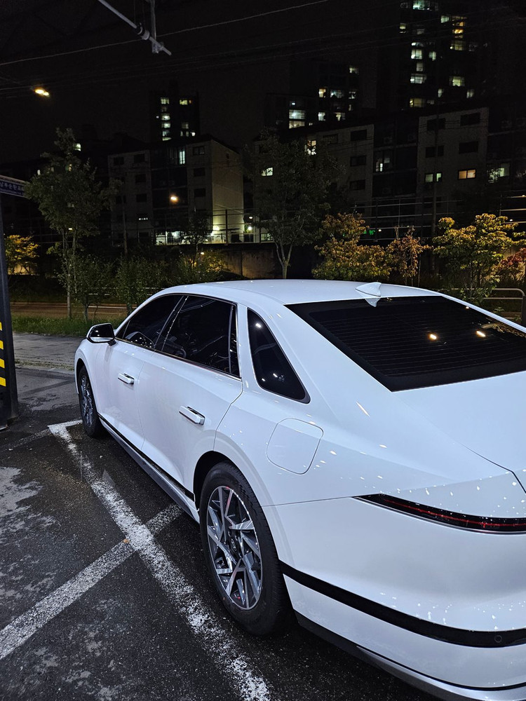 [장기렌트승계] [월51만원] 그랜저 gn7 1.6 하이브리드 25년형 외장 화이트 실내 브라운 이미지