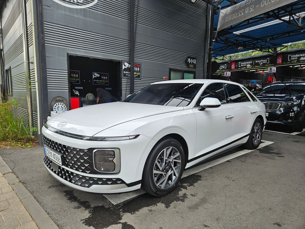 [장기렌트승계] [월51만원] 그랜저 gn7 1.6 하이브리드 25년형 외장 화이트 실내 브라운 이미지